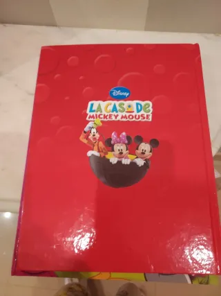 Lote 4 Libri Disney e Looney Tunes