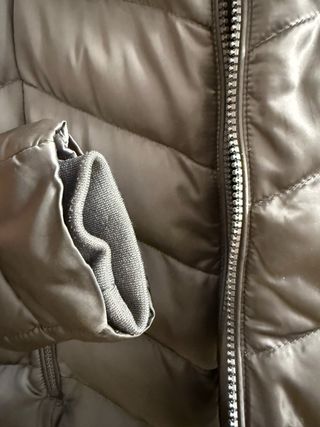 Chaqueta acolchada ESQUEY gris con capucha