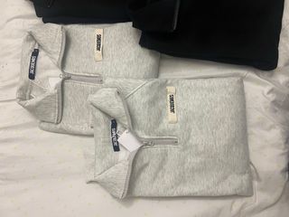 4 Felpe Jacquemus Nere e Grigie