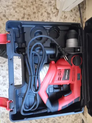 Taladro percutor Einhell TC-RH 900 con maletín