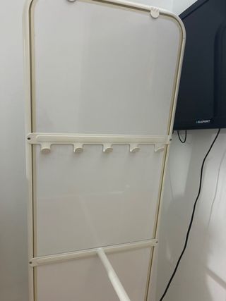 Espejo de pie blanco knapper