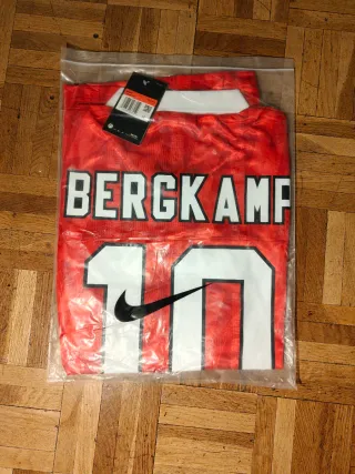 Camiseta nike arsenal Bergkamp 10 Roja 1994 1996