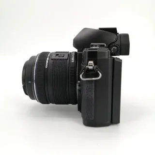 Cámara Olympus E-M10 II kit + 2 Objetivos 2a mano