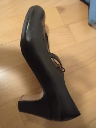 Zapatos de flamenco negros