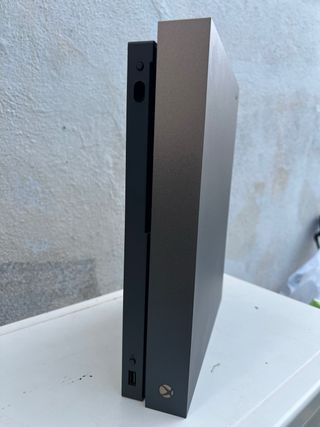 Xbox One X Gold Rush