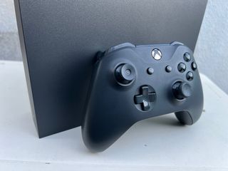 Xbox One X Gold Rush