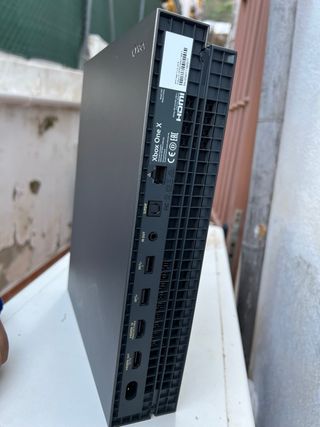 Xbox One X Gold Rush