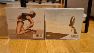 Demi Lovato Unbroken y Confident CDs