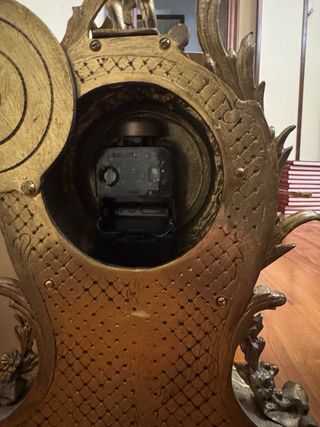 Reloj de sobremesa de latón