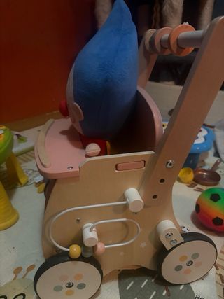 Andador y carro para muñecas de madera nuevo