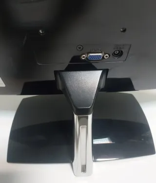 Monitor LG E1951s-BN- Entrada VGA azul