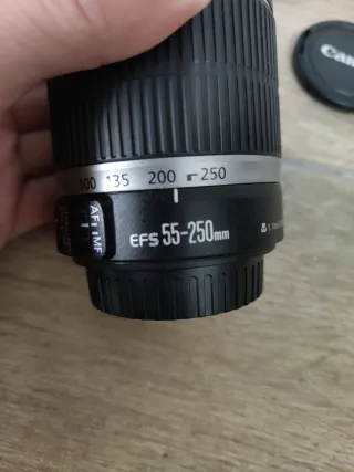 Objetivo Canon EF-S 55-250mm f/4-5.6 IS