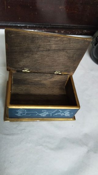 Caja de madera decorada Nazca