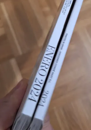 Vendo 2 revistas Vogue 2024