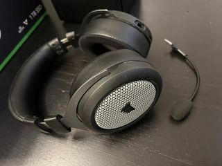 Xbox Series X 1TB + Cuffie Corsair HS