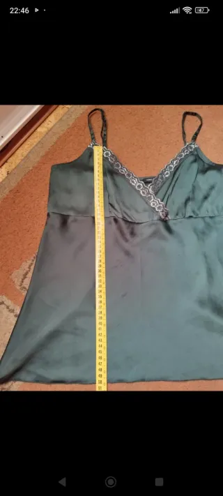 Lencero elegante con encaje – Satén verde