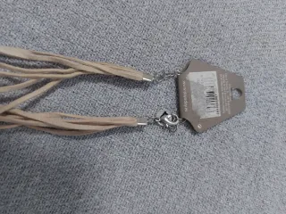 Conjunto de collar y pendientes Dayaday