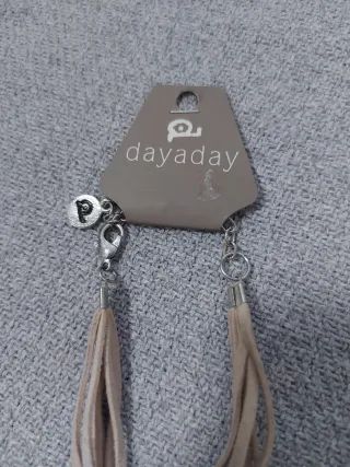 Conjunto de collar y pendientes Dayaday