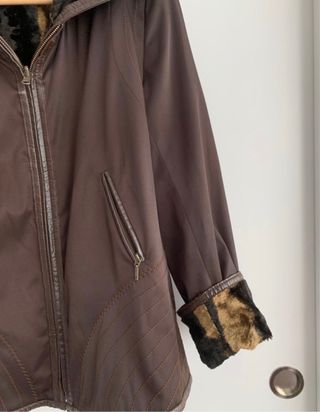 Chaqueta reversible marrón pelo impermeable