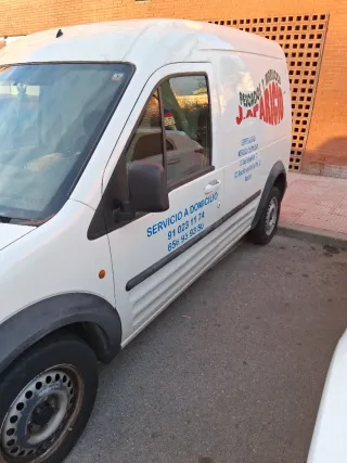 ford transit 2004