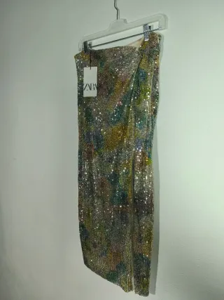 Falda Zara lentejuelas M