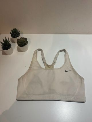 Sujetador deportivo Nike Dri Fit blanco talla M