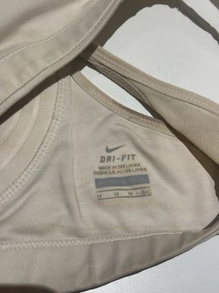 Sujetador deportivo Nike Dri Fit blanco talla M