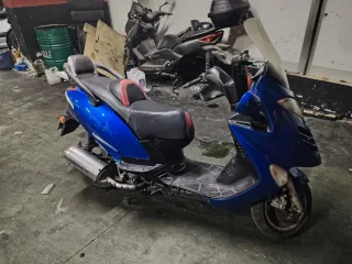 Kymco Grand Dink 125cc Maxiscooter