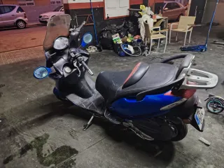 Kymco Grand Dink 125cc Maxiscooter