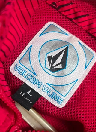 Cortavientos Volcom Rojo y Negro