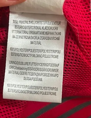 Cortavientos Volcom Rojo y Negro