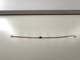 Pulsera Pandora con piedra roja