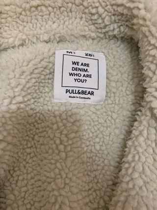 Cazadora vaquera Pull&Bear con borreguillo