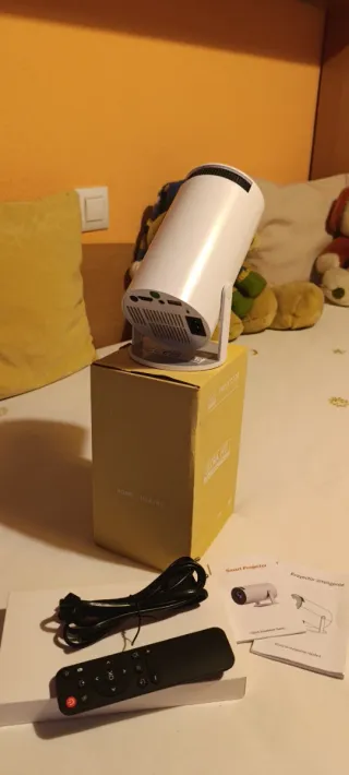 Proyector LED ULTRA HD HY300