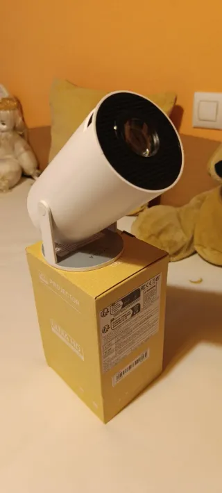 Proyector LED ULTRA HD HY300