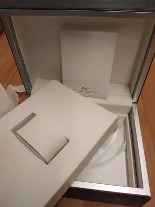 Scatola porta orologio IWC Schaffhausen