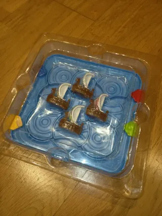 Juego educativo de lógica mover barcos SMART Games