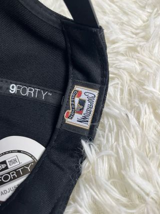 Gorra New Era 9FORTY LA Los Ángeles Negra Roja