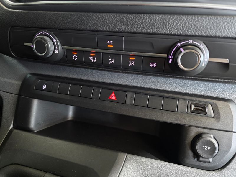 Peugeot Expert 2022, foto 26