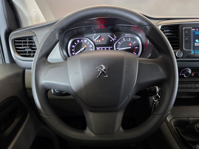 Peugeot Expert 2022, foto 30