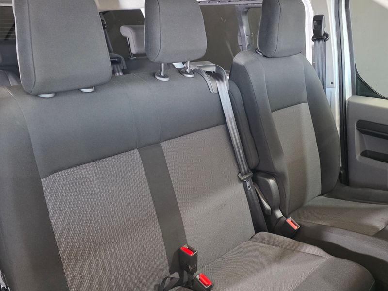 Peugeot Expert 2022, foto 29