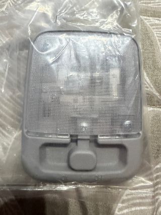 Luz habitáculo Nissan Terrano nuevo a estrenar