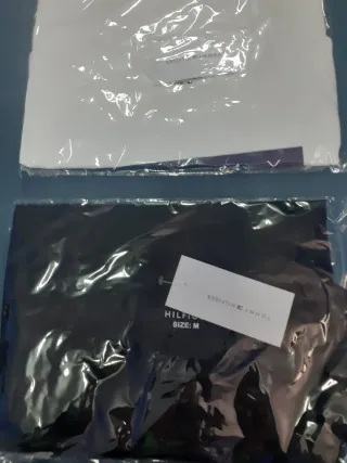 2 Camisetas Tommy Hilfiger Talla S