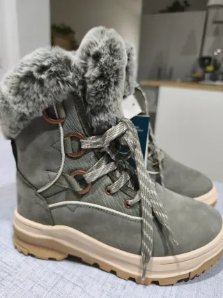 Botas T.36 Roxy Montaña Impermeables Térmicas.