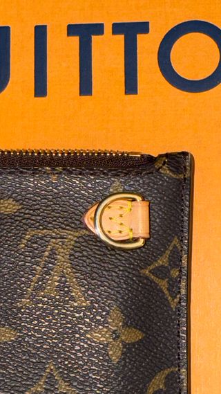 Louis Vuitton Pochette Neverfull Monogram