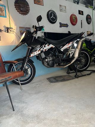 KTM 690 Supermoto Edición Limitada 2010