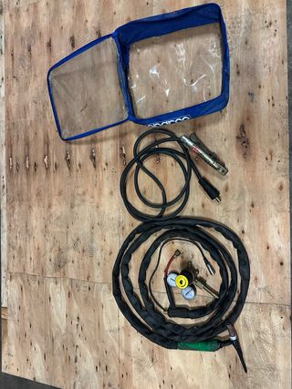 Soldadora DECA DecaTIG 200 AC/DC Trifásica