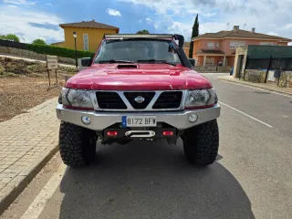 nissan  patrol gr  2001