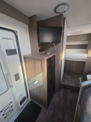 Autocaravana cama isla carado Nueva