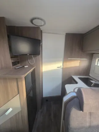Autocaravana cama isla carado Nueva